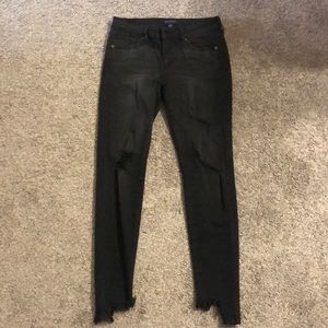 Black, distressed skinny jeans